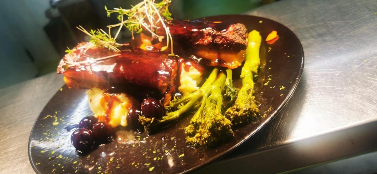 The Copper Still Bar Restaurant & Boutique Rooms Dromod Εξωτερικό φωτογραφία